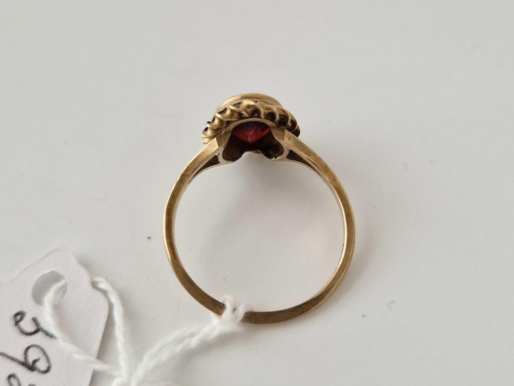 A garnet dress ring 9ct size P 2.4 gms - Image 3 of 3