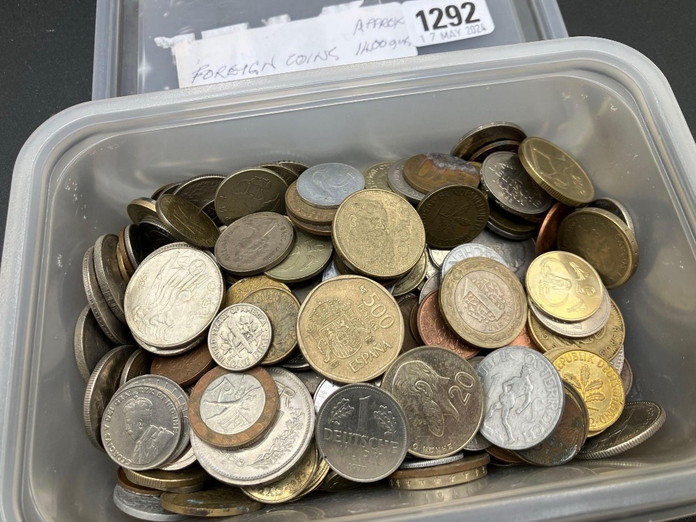 Tub of Foreign coins Approx 1400gm