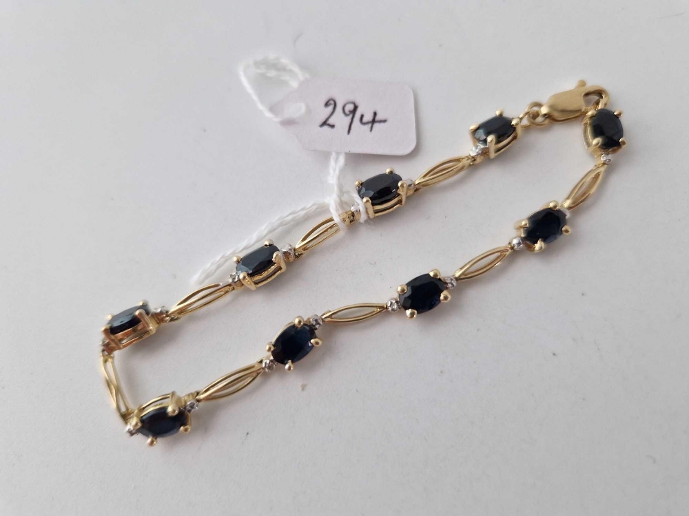 A SAPPHIRE AND DIAMOND BRACELET 7.5 INCH 14CT GOLD 9 GMS - Image 2 of 3