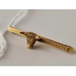 A 1920s gold bulls head bar brooch 9ct 4 gms