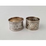 Two decorative napkin rings, one with beaded edge, Sheffield 1902 by Martin Hall & Co, 59 g.