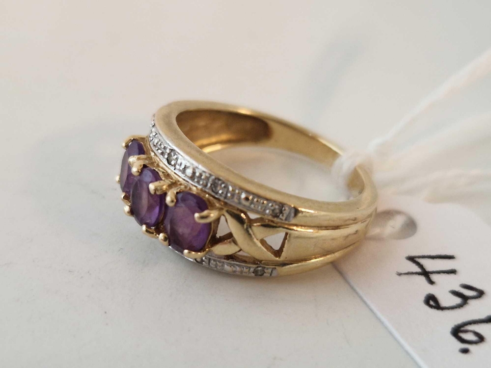 A amethyst and diamond ring 9ct size L 4 gms - Bild 2 aus 3