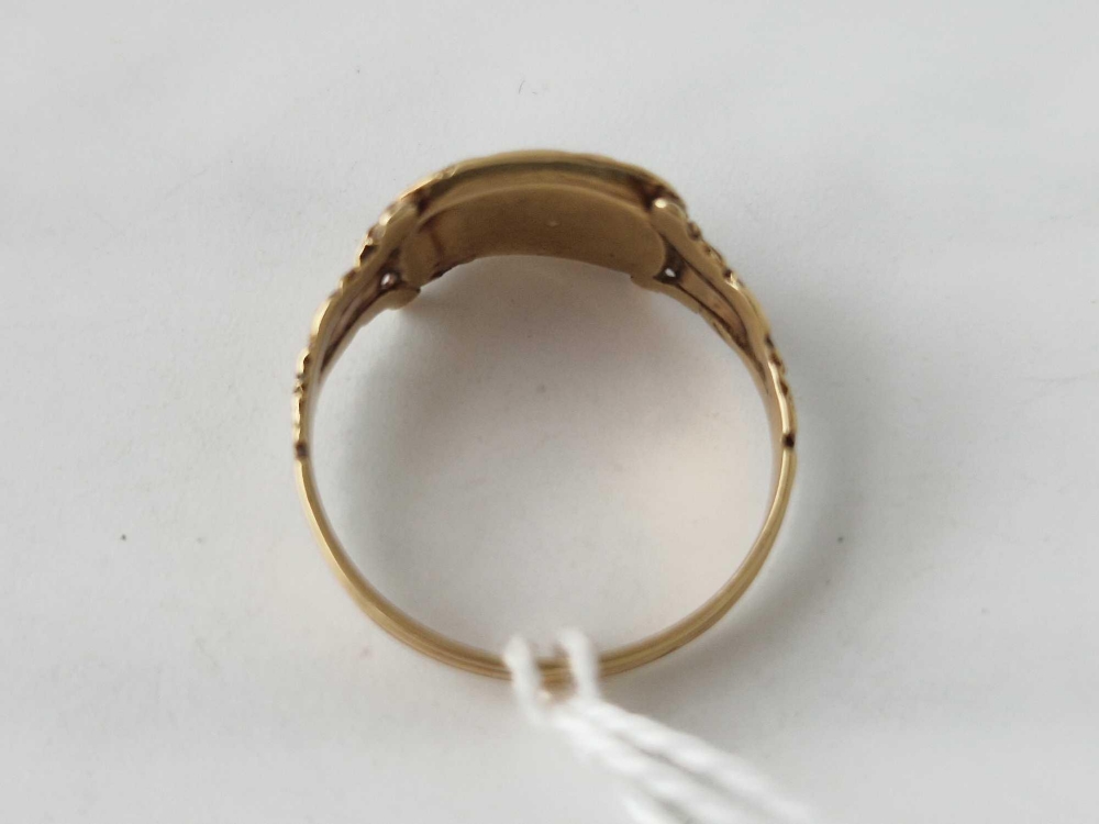 A 19th century gold mourning ring size O 2.3 gms - Image 3 of 3