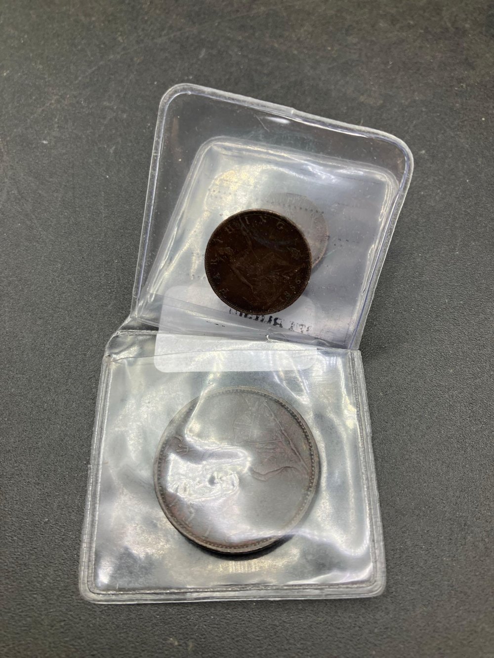 Half penny 1806 and farthings 1886 / 1891 - Image 2 of 3