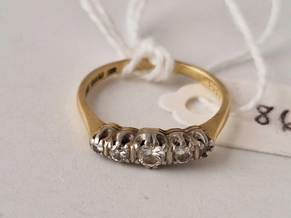 A five stone diamond ring 18ct gold size M 2.5 gms