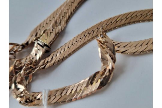 A wide gold flat link neck chain AF 16.5 gms - Image 2 of 2