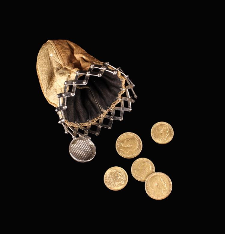 Two Gold Sovereigns and Three Half Sovereigns in a pouch with concertina action opening throat - Image 2 of 2