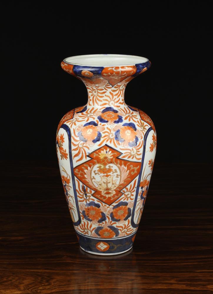 An Imari Baluster Vase 11¼" (29 cm) high.