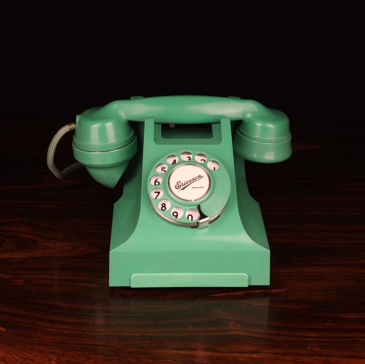 A Vintage Vibrant Green Bakelite Telephone, British GPO 300 series , the handset stamped P&T 606. - Image 2 of 2