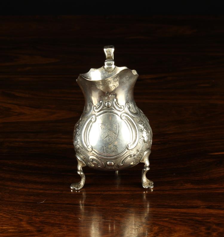 A Small Victorian Silver Jug with London hallmarks for 1876, - Image 3 of 3