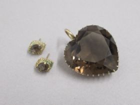 A 9ct yellow gold (tested) mounted smokey quartz heart shaped pendant, approx 4cm, and a pair of 9ct