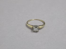 An illusion set 14ct yellow gold diamond solitaire ring with chip, size M, approx 1.9 grams