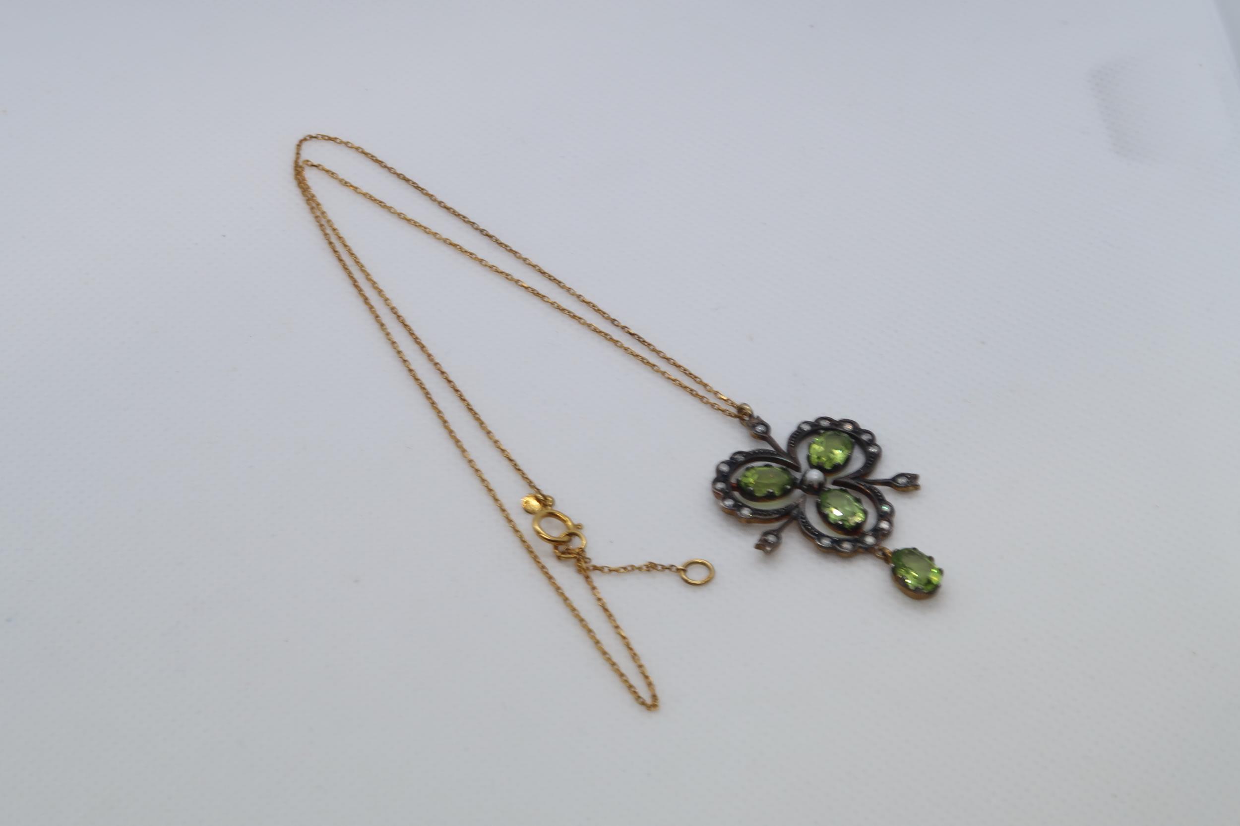 A 9ct yellow gold and silver vintage style necklace set with peridots, diamonds and a seed pearl, - Image 3 of 3