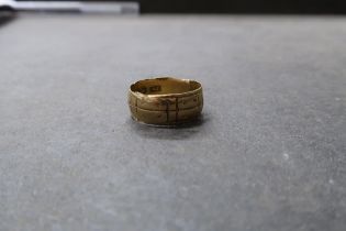 An 18ct yellow gold (hallmarked) ring for scrap - 2.8 grams