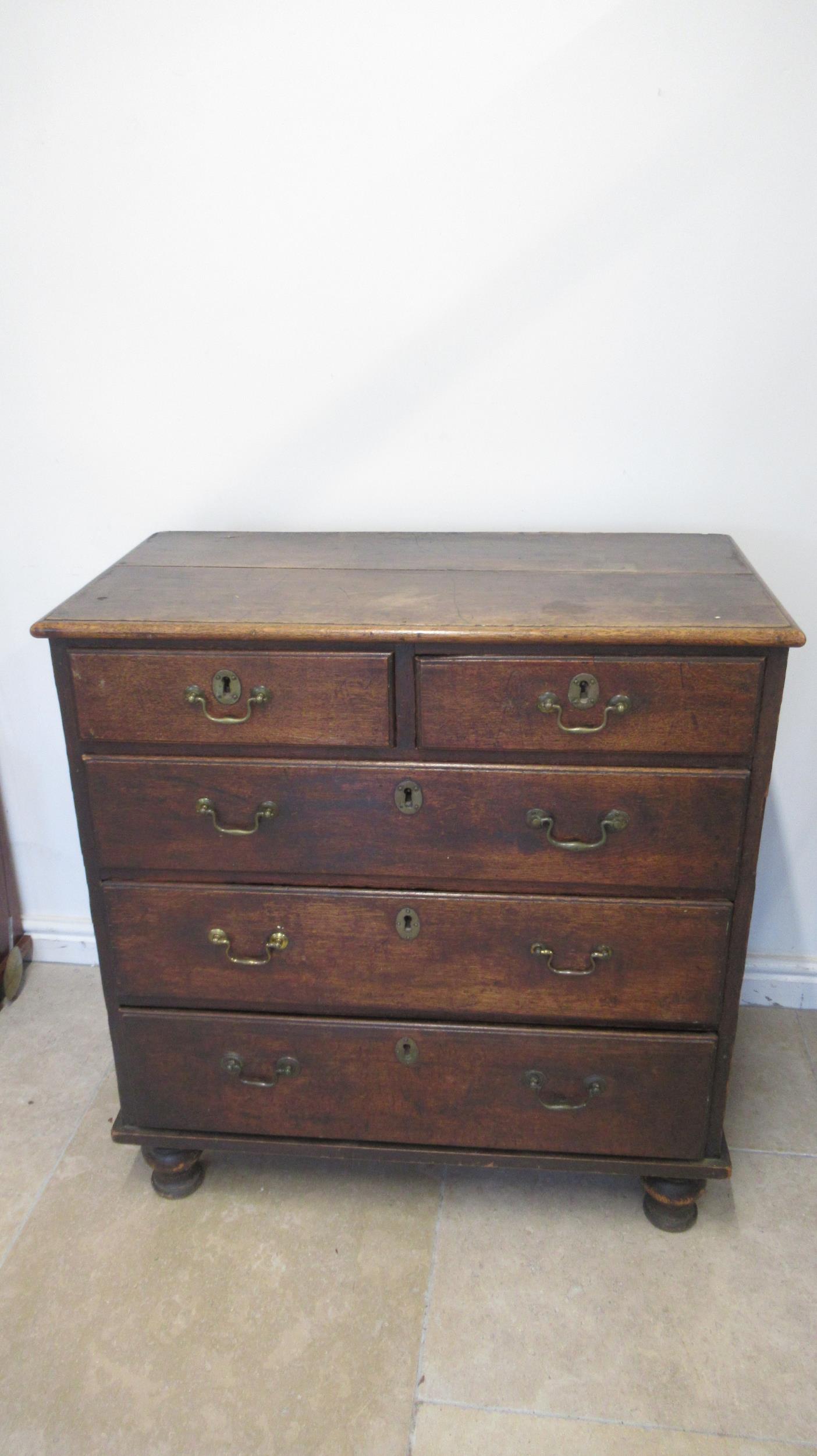 A Georgian oak five drawer chest of drawers, nice colour - Width 87cm x Height 92cm x Depth 44cm