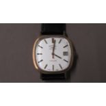 A gents 9ct cased Rotary automatic wristwatch - square case approx 35mm with date aperture at 3 o'