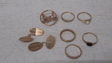 9ct gold - One pair of cufflinks, five rings and a brooch - approx total weight 13 grams