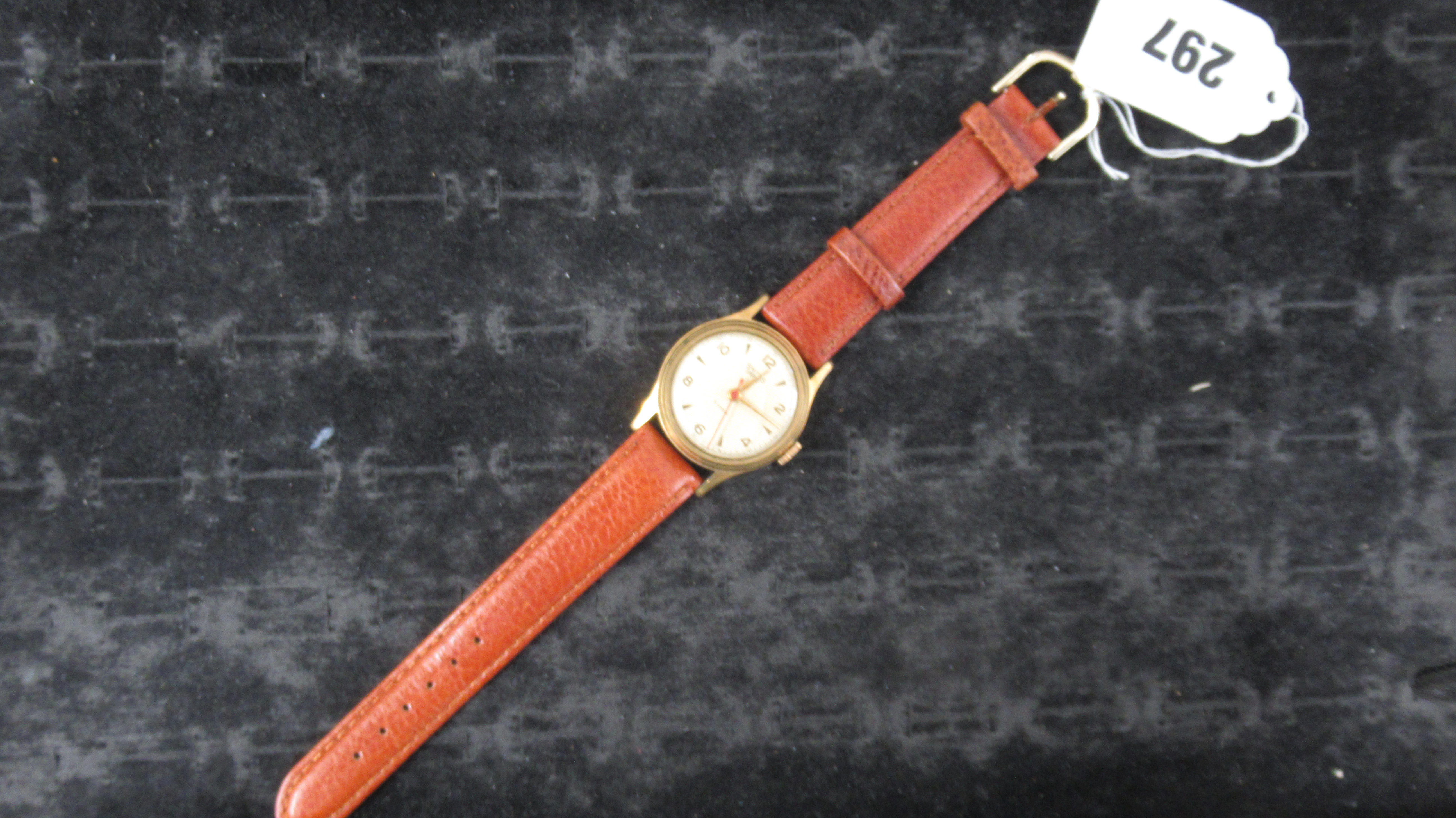 A Smiths Empire manual wind Gents watch on a leather strap, working in saleroom - Image 3 of 3