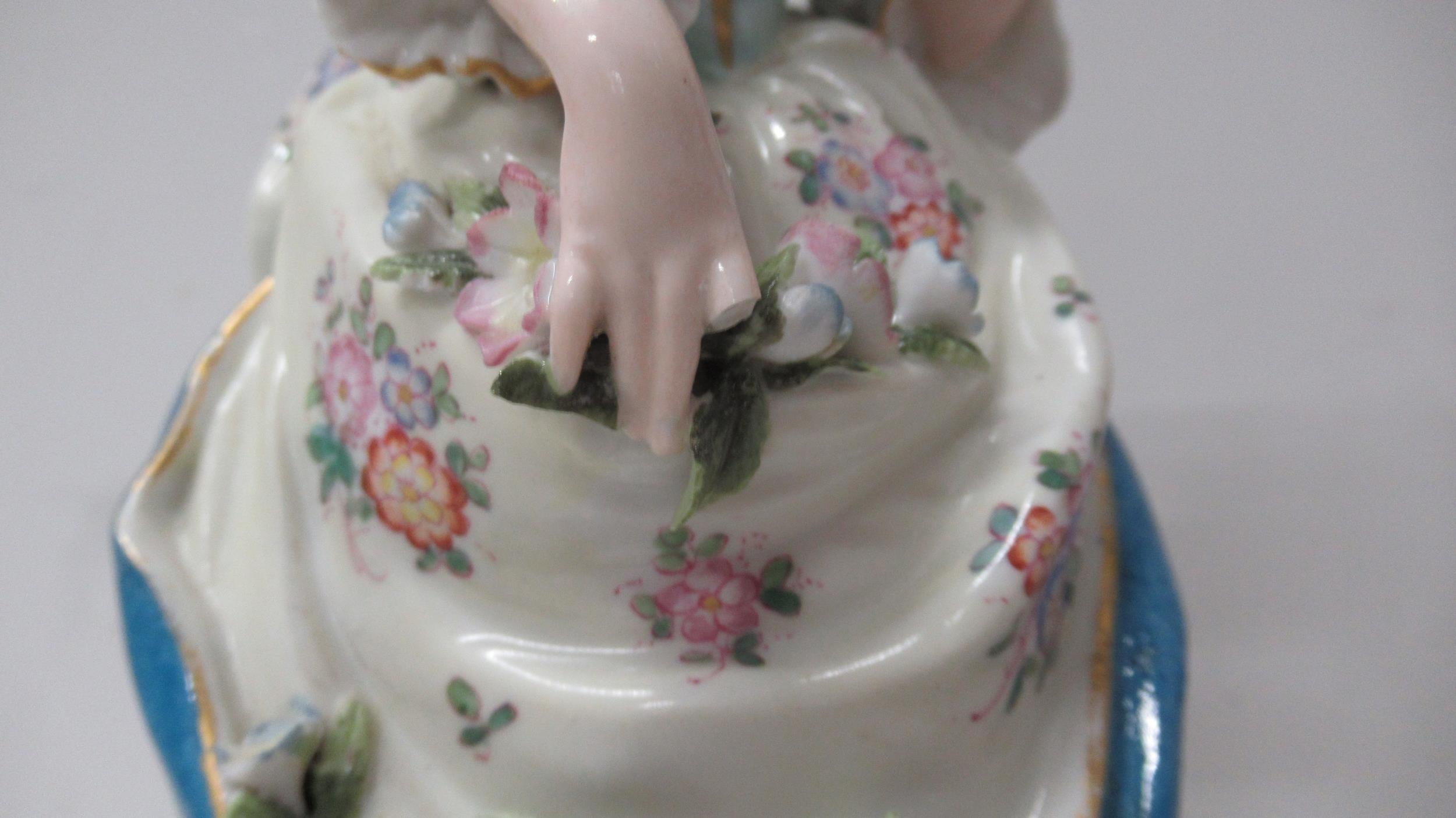 A pair of Continental porcelain figures of a Gallant & Lady - Meissen crossed swords mark to - Image 5 of 6