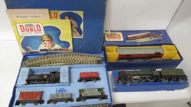 A Hornby Dublo mail van set, boxed, a Hornby Bristol Castle engine in associated box and a Hornby