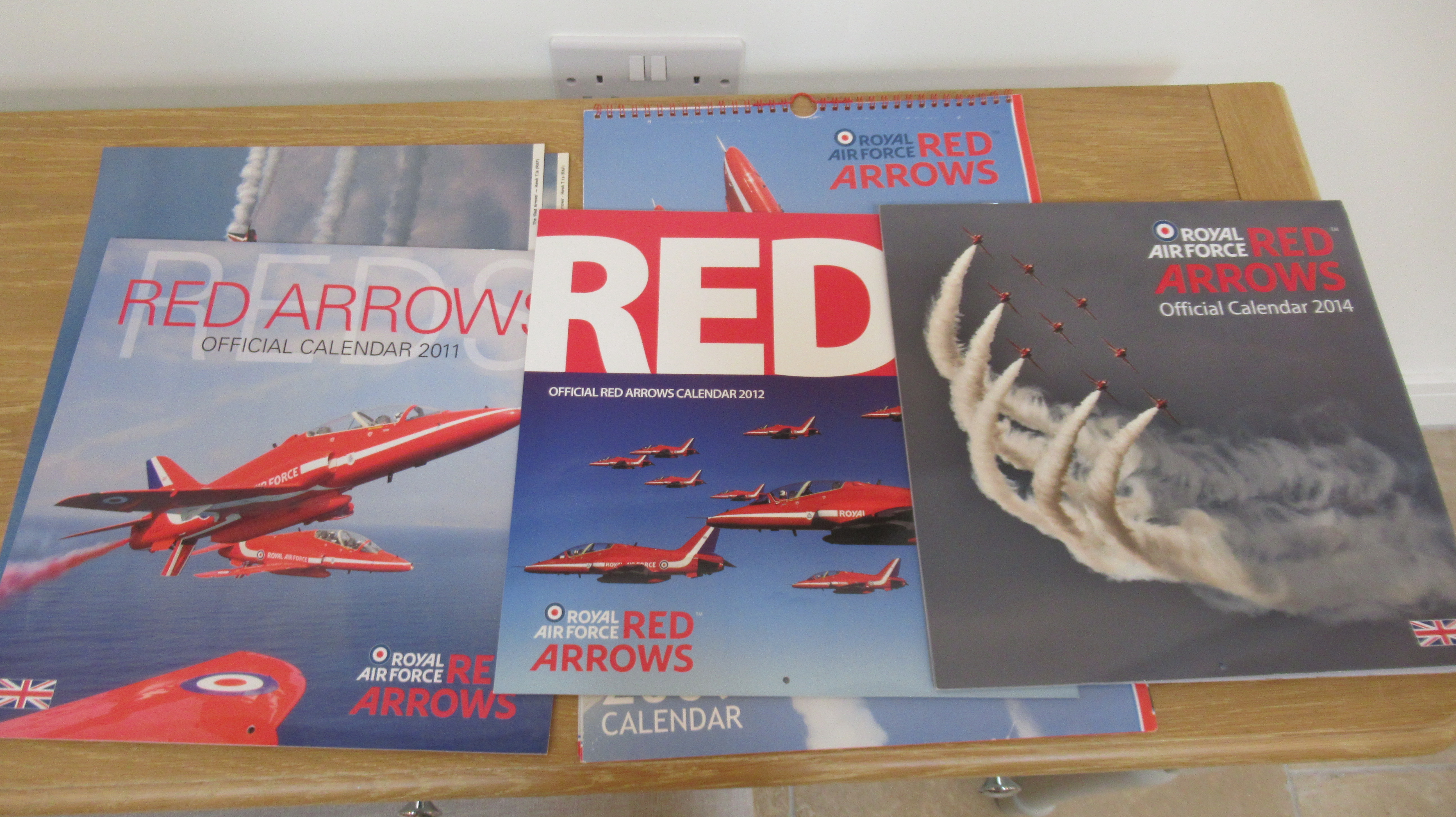 Assorted Red Arrows items including three calendars and 10 signed prints - Image 11 of 11