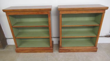 A pair of burr oak bookcases with two adjustable shelves - Width 82cm x Height 95cm x Depth 30cm