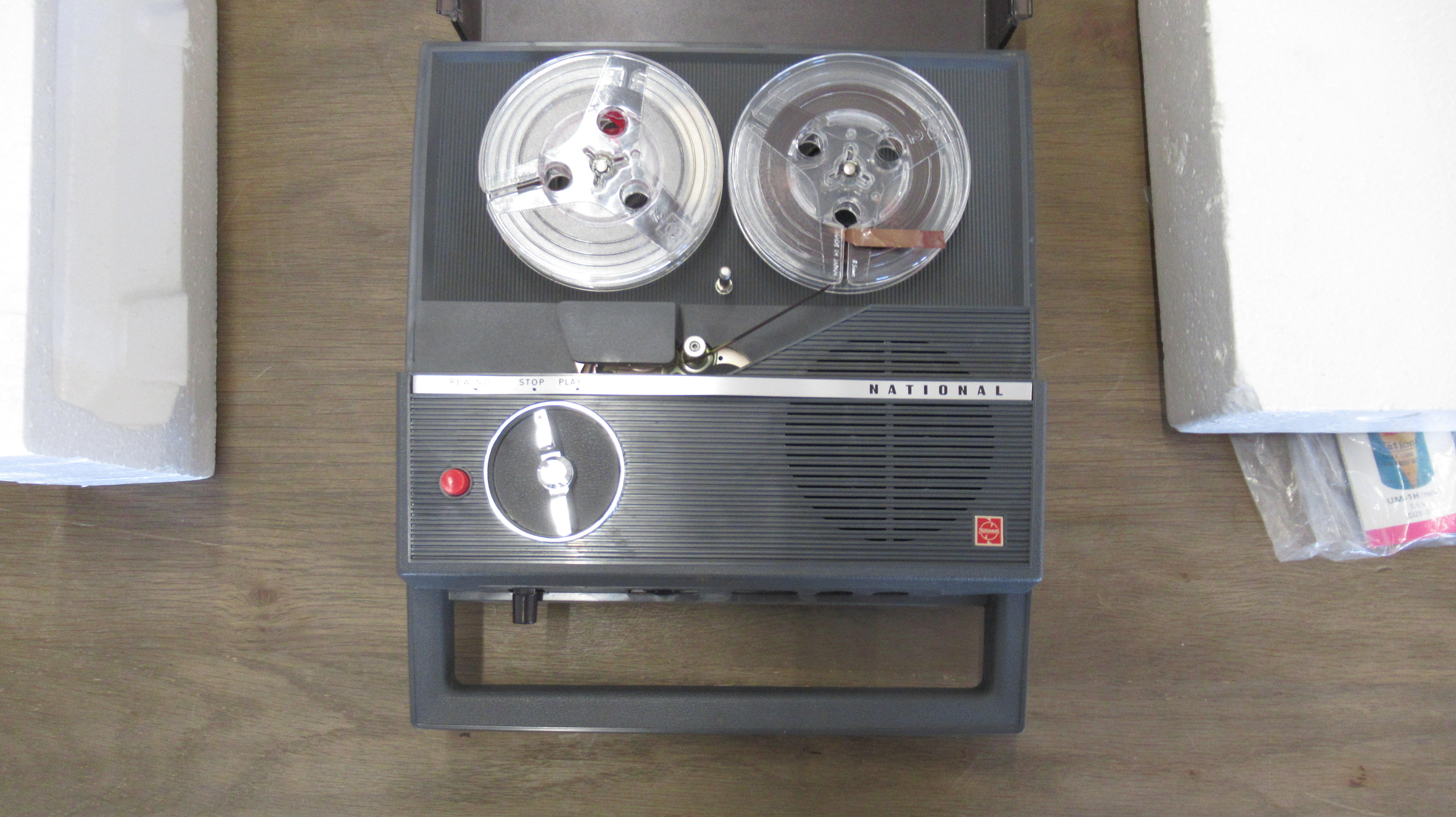 A Matsushita RQ-1135 National Solid State tape recorder, complete in original packing - Image 3 of 3