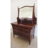 A good quality Edwardian mahogany and crossbanded dressing chest - in very good condition - 115cm