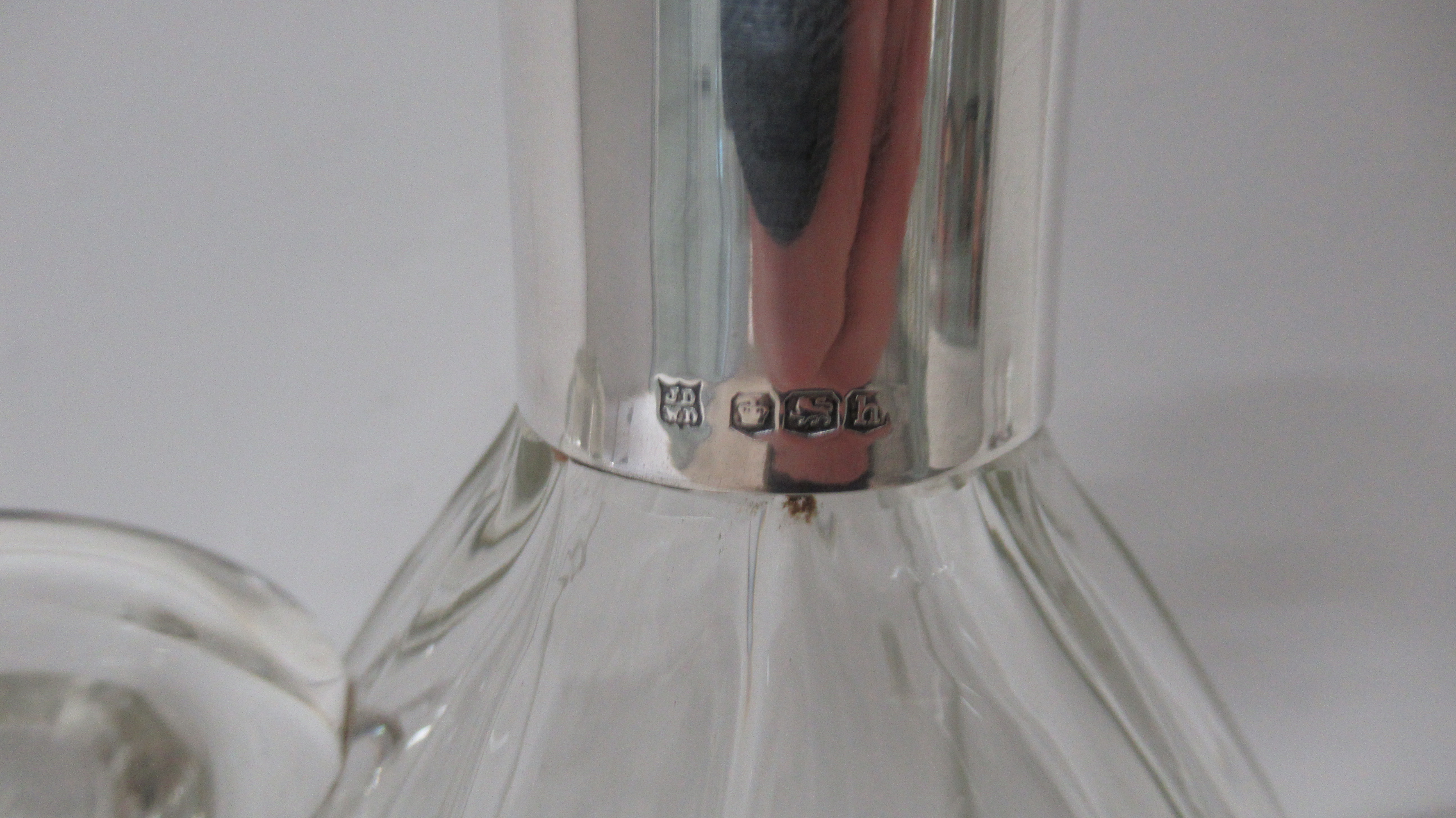 A silver collared claret jug / wine bottle James Deakin & sons, Sheffield 1925, 28cm tall - Image 2 of 3