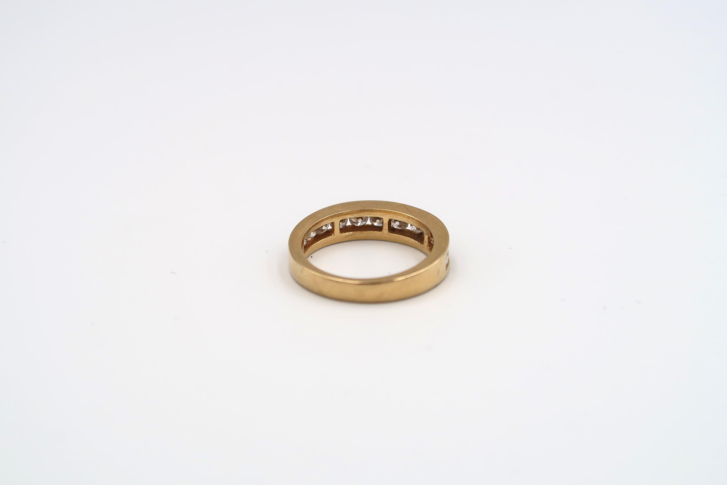 A hallmarked 18ct yellow gold diamond half eternity ring, 12 round brilliant cut diamonds with - Image 3 of 3