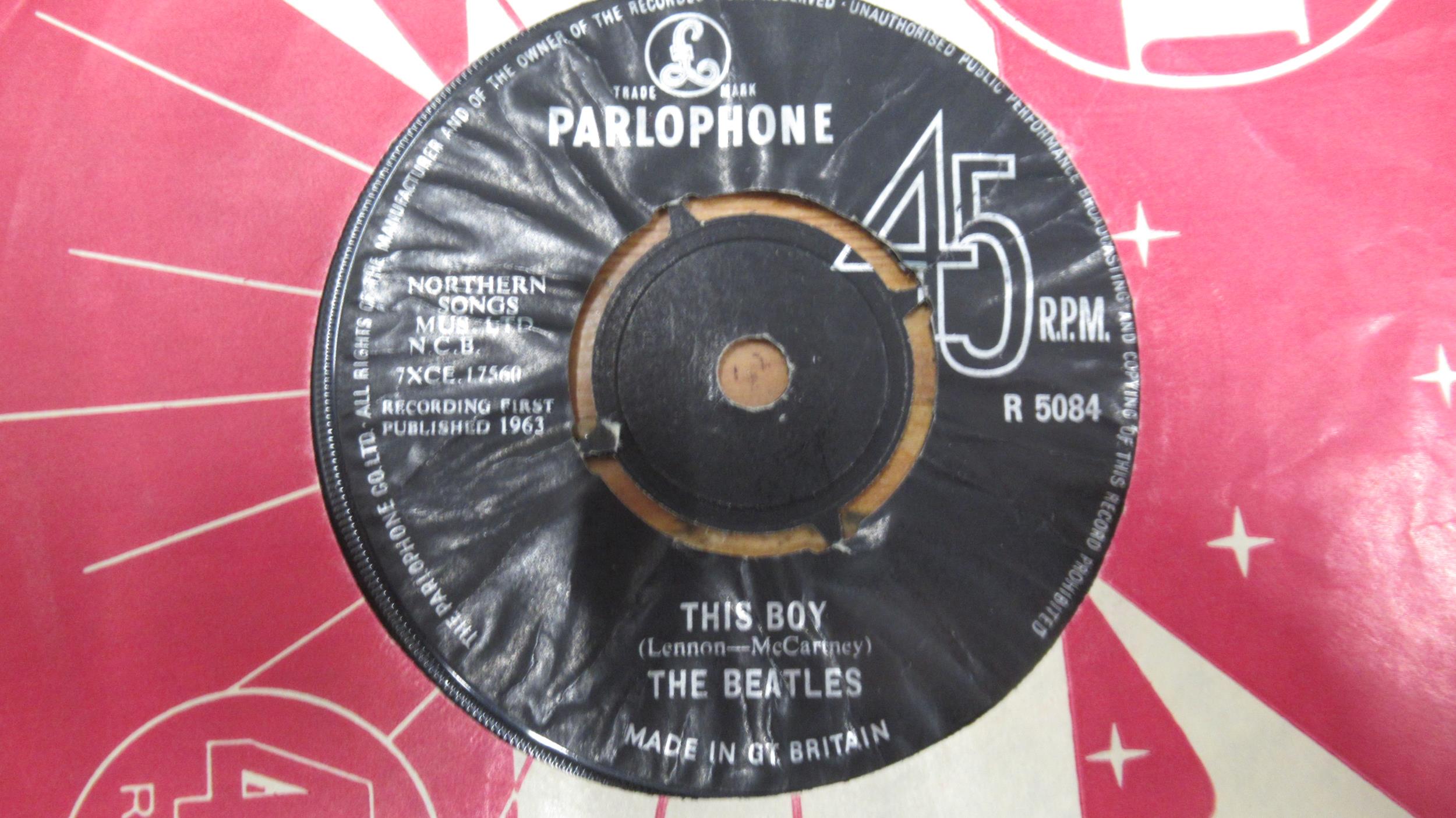 A collection of Approx. 110 45 inch singles, Artists include The Beatles, Eddie Cochran, Billy - Bild 2 aus 4