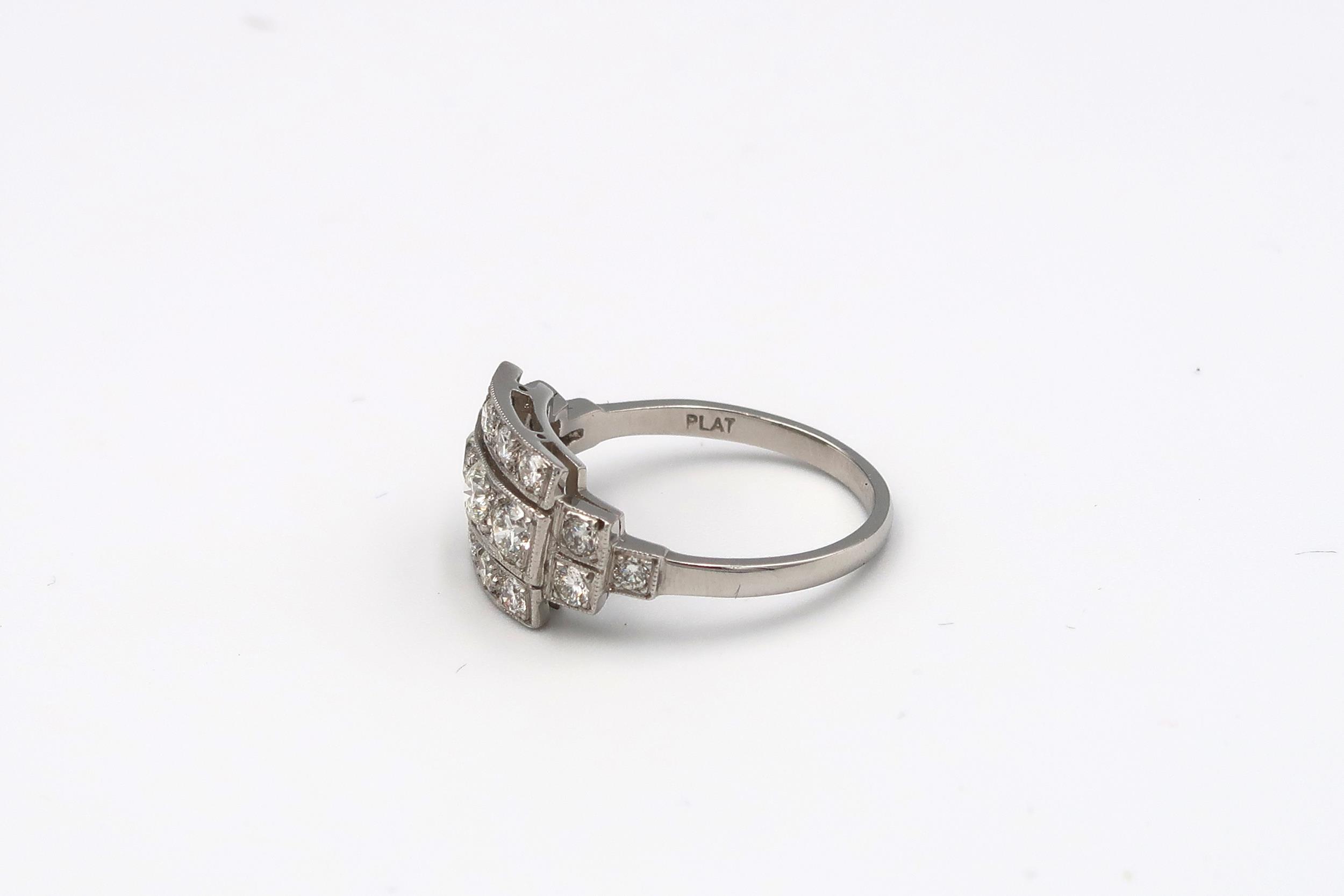 An Art Deco style platinum three row diamond ring with diamond shoulders - diamond weight approx 1. - Image 2 of 3