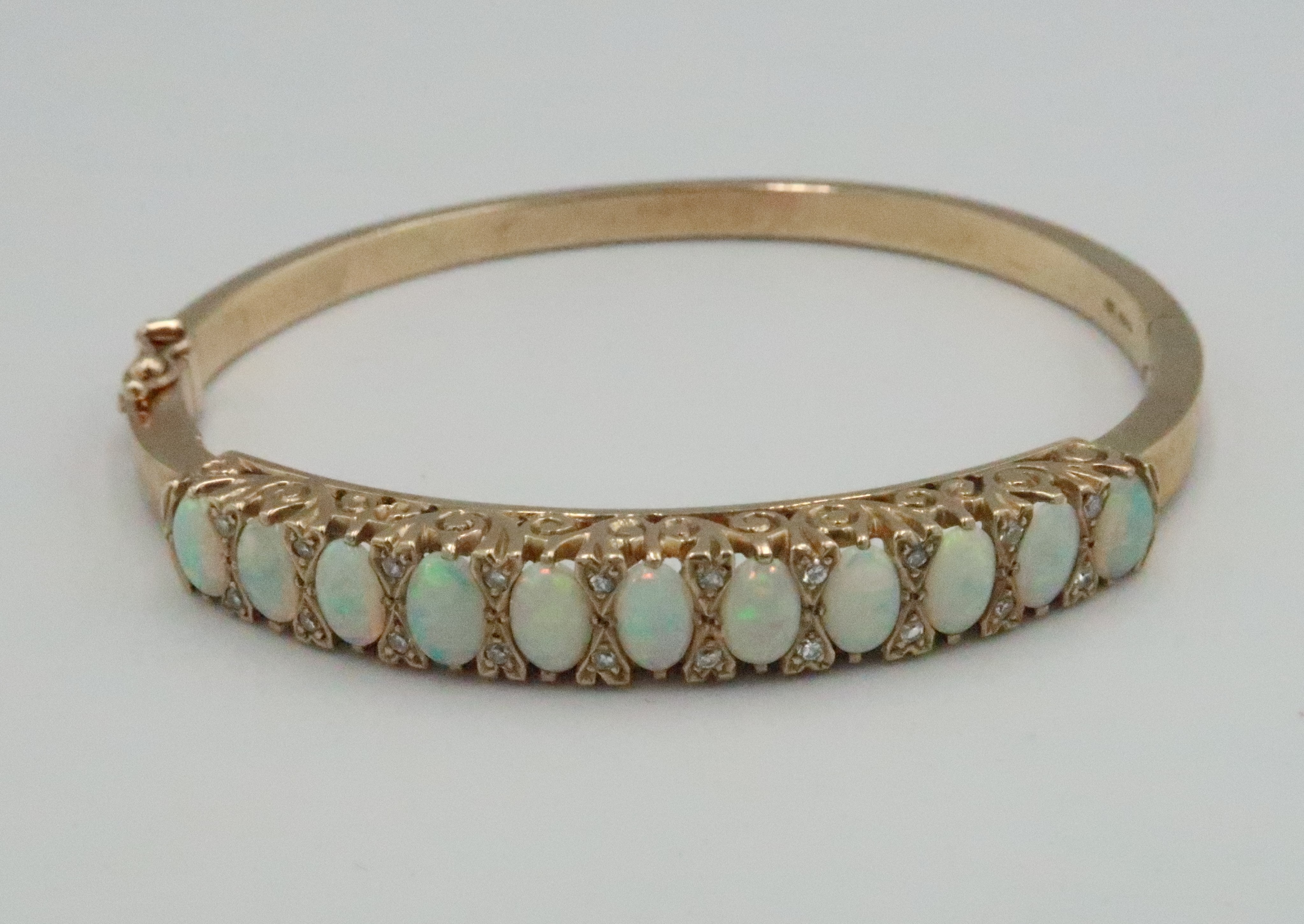 A 9ct and opal and diamond bracelet, approx 21.99 grams - Image 4 of 6