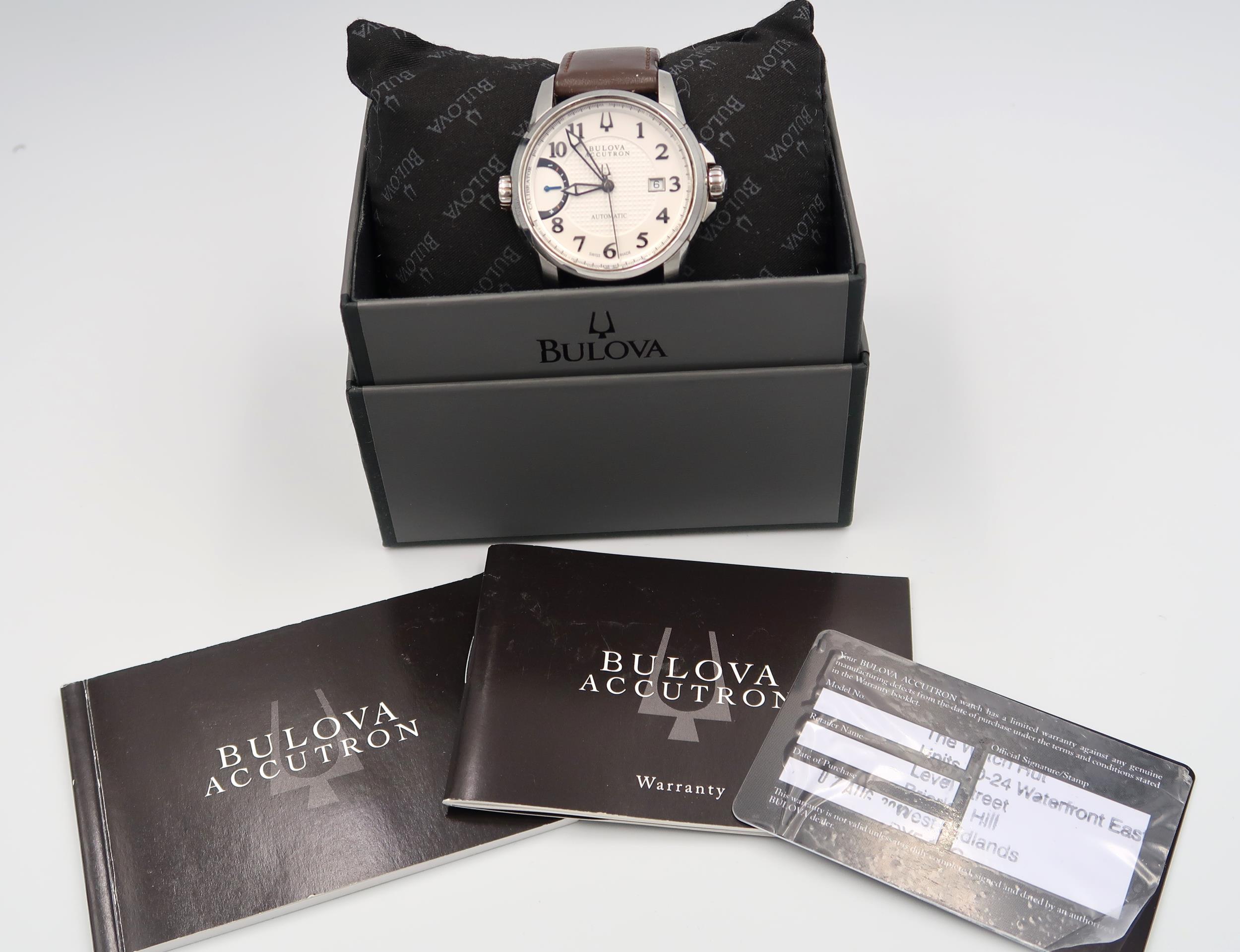 A Bulova Accutron automatic wristwatch, boxed - Bild 4 aus 5