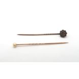 Two gold tie pins - approx weight 1.42 grams