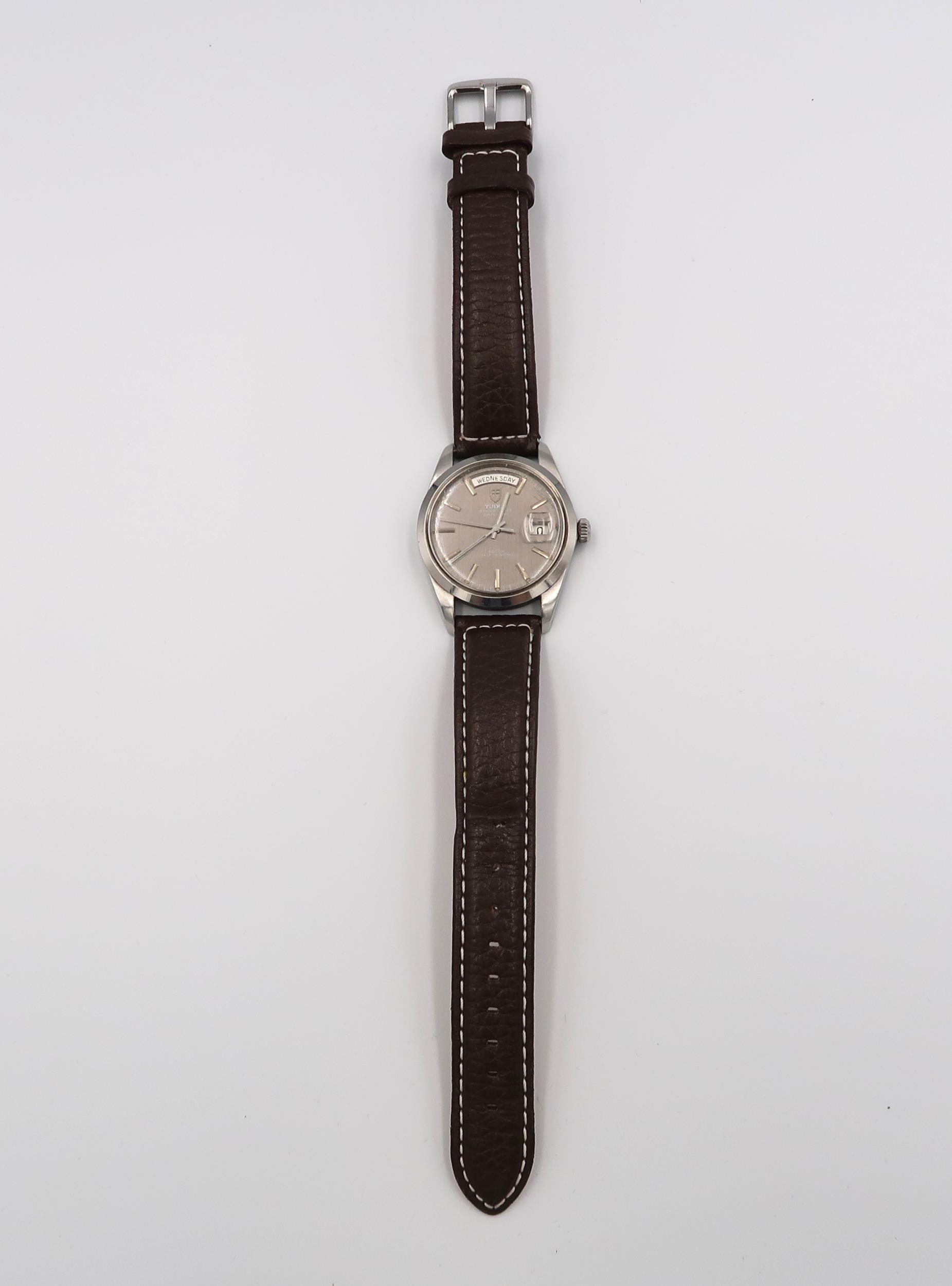 A gents Tudor Oyster date wristwatch - Image 2 of 4