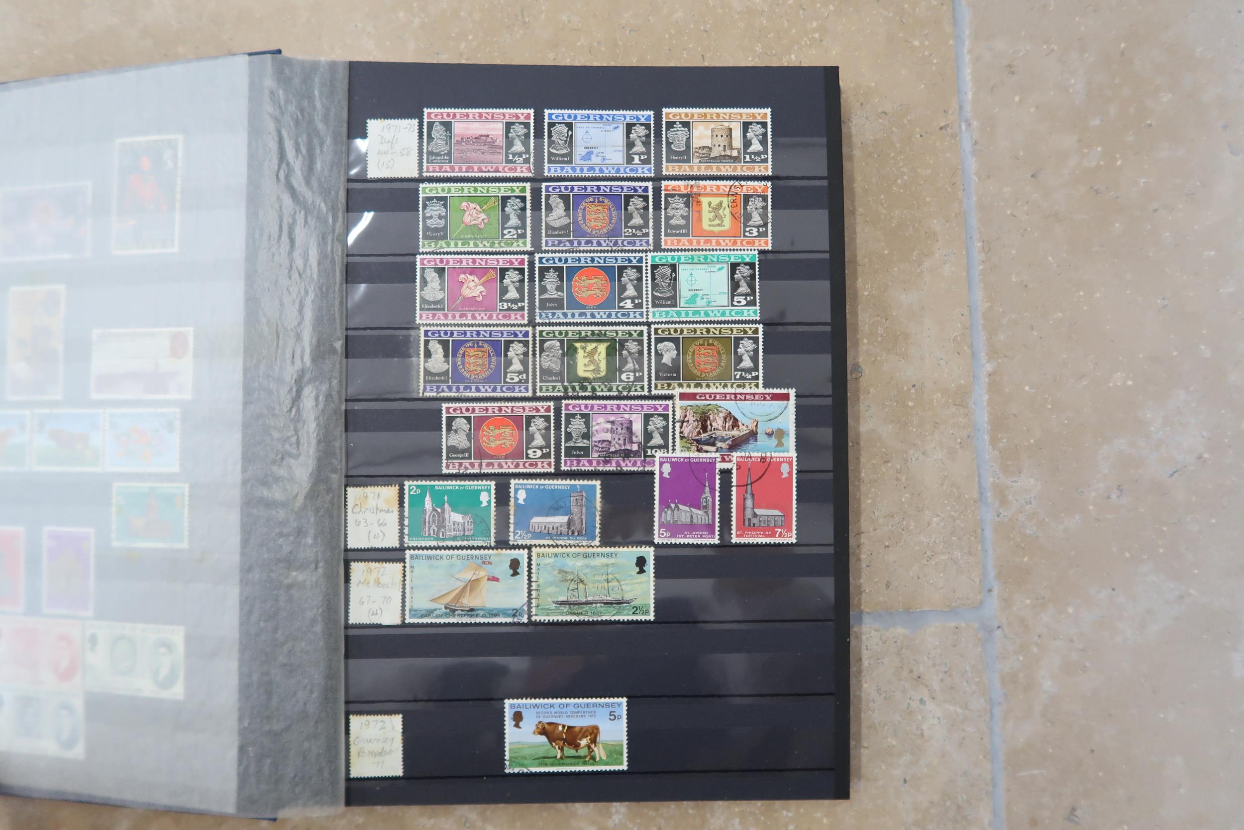Five stamp albums including Jersey circa 1990's, Guernsey and Alderney, Great Britain circa 1990s, - Bild 4 aus 5