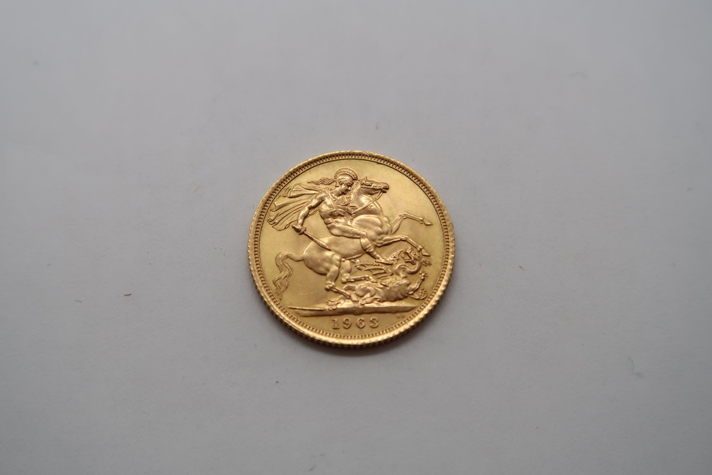 A 1963 full gold sovereign, approx 7.98 grams
