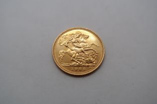 A Elizabeth II half Sovereign, Dated 1982 approx. 4g
