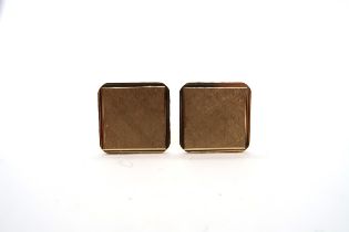 A pair of 18ct gold cufflinks, approx 7.29 grams each