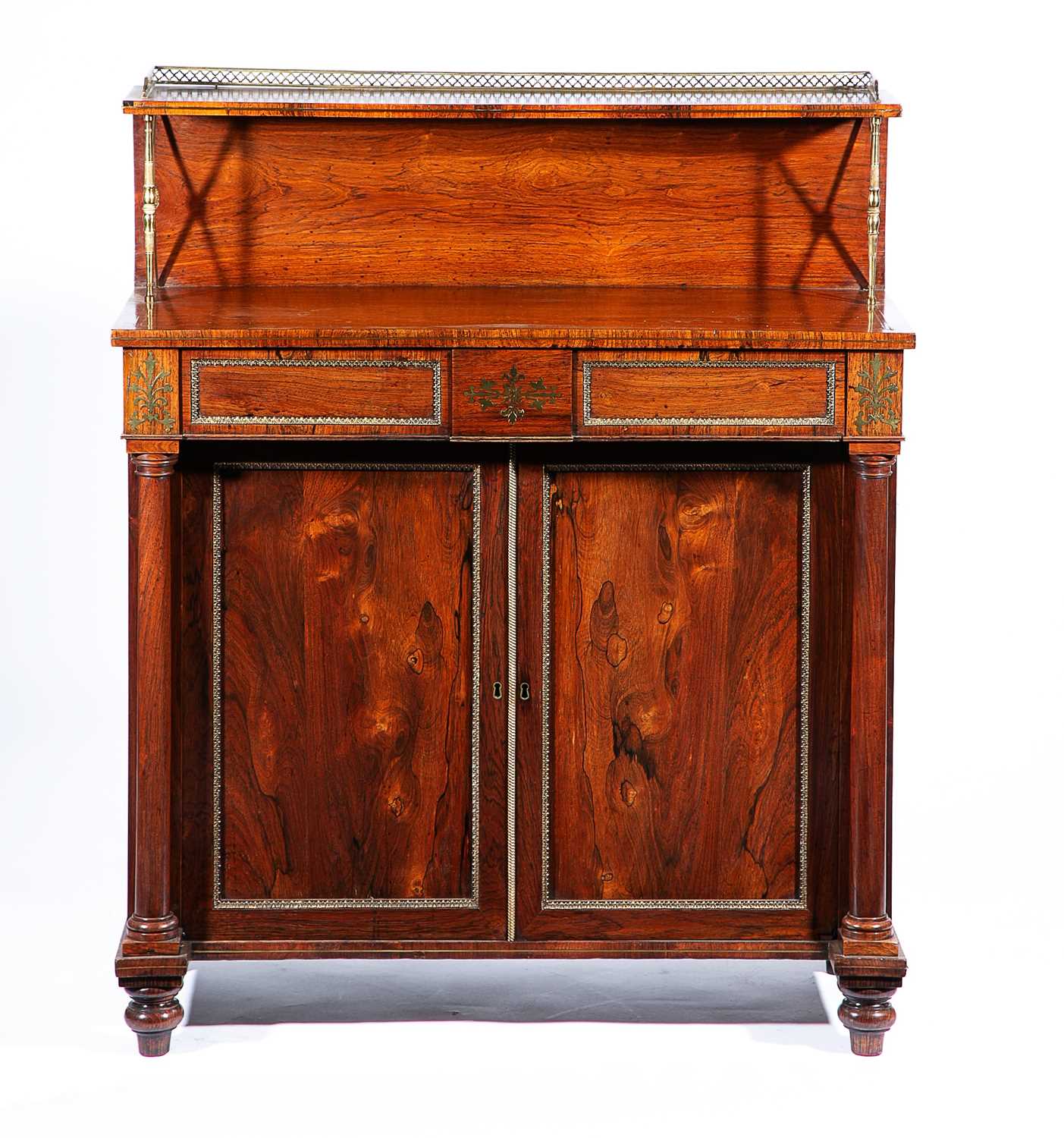 λ A REGENCY ROSEWOOD AND BRASS MOUNTED CHIFFONIER EARLY 19TH CENTURY the raised back with a - Image 3 of 3