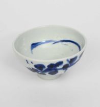 Tsubusa Kato (born 1962) a porcelain Chawan or tea bowl, painted with simple brushed design in