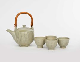 Φ David Leach OBE (1911-2005) a Lowerdown Pottery tea set for four, comprising teapot and cover,