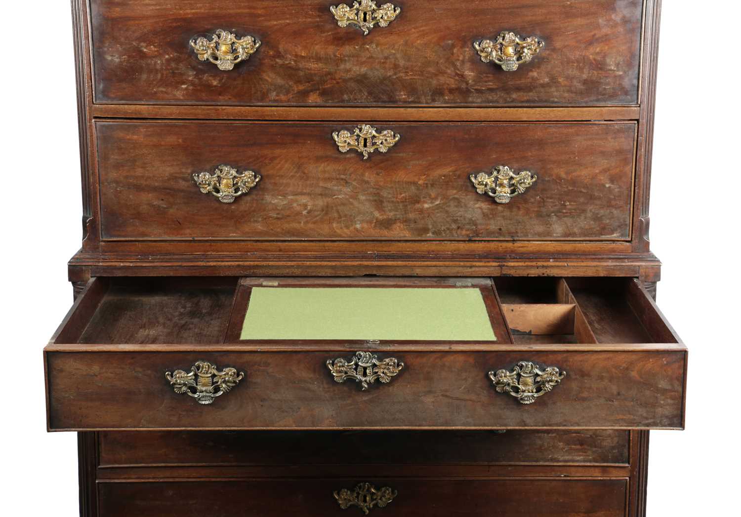 AN EARLY GEORGE III MAHOGANY SECRETAIRE CHEST ON CHEST C.1770 with a dentil cornice above two - Image 4 of 4