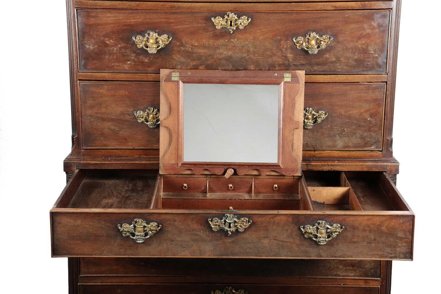 AN EARLY GEORGE III MAHOGANY SECRETAIRE CHEST ON CHEST C.1770 with a dentil cornice above two - Image 3 of 4