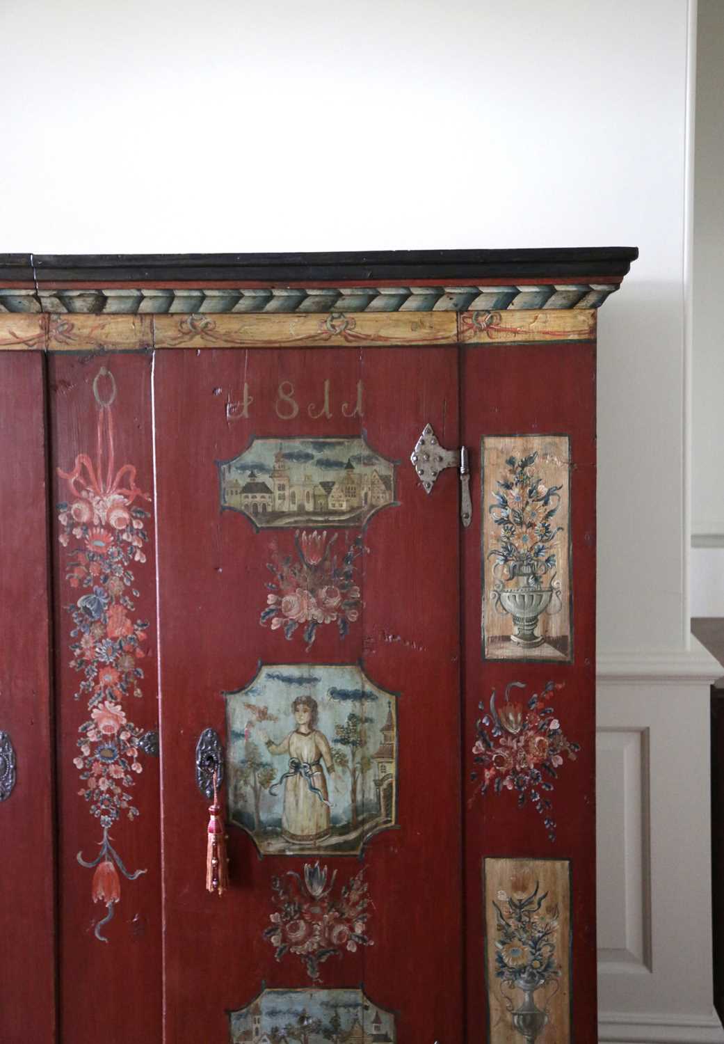 A NORTH EUROPEAN PAINTED MARRIAGE ARMOIRE POSSIBLY TYROLEAN, EARLY 19TH CENTURY, DATED '1811' with a - Image 3 of 3