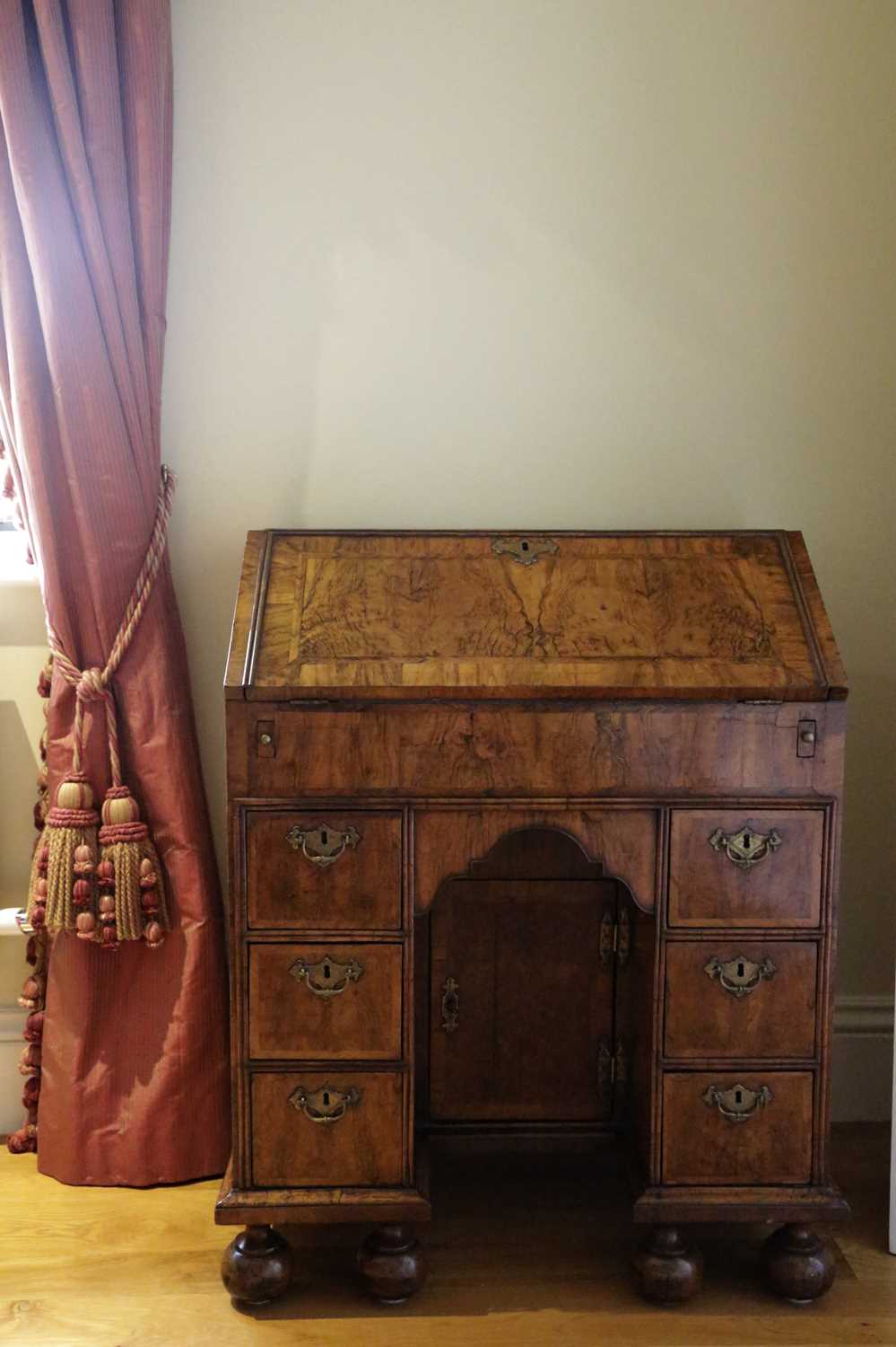 A QUEEN ANNE WALNUT KNEEHOLE BUREAU C.1710 the fall front with feather banding and enclosing a - Image 2 of 2