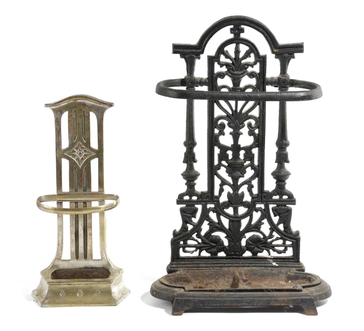 A VICTORIAN CAST IRON STICKSTAND IN COALBROOKDALE STYLE, LATE 19TH CENTURY with a scrolling