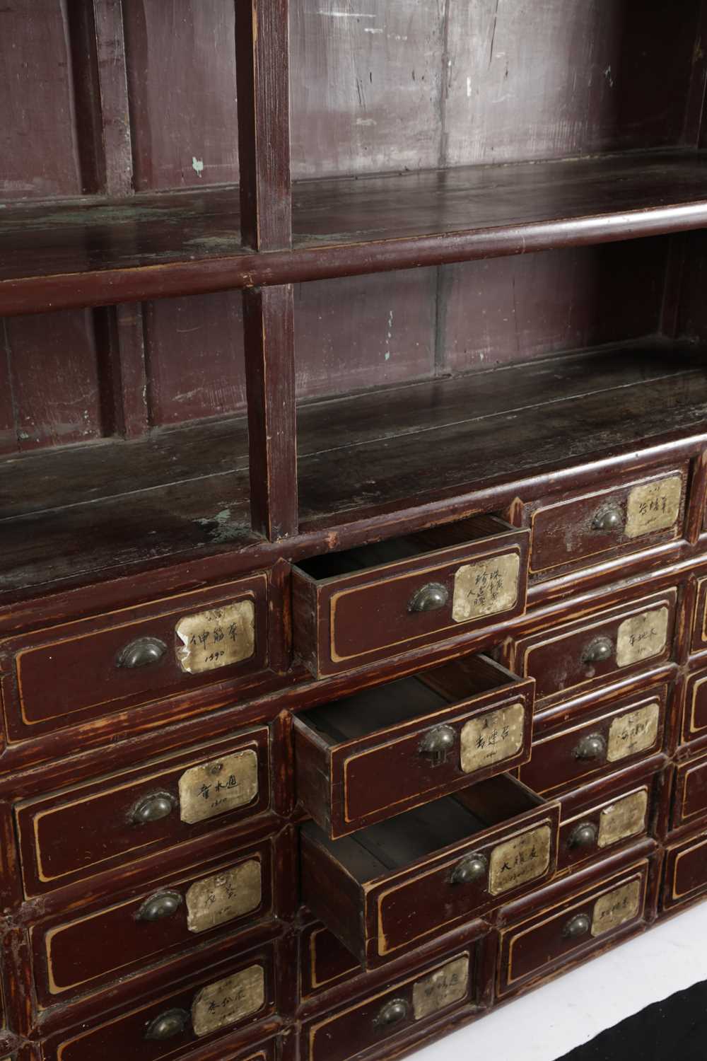 A CHINESE AUBERGINE LACQUER ELM SHOP DISPLAY CABINET LATE 19TH / EARLY 20TH CENTURY the top - Image 4 of 6