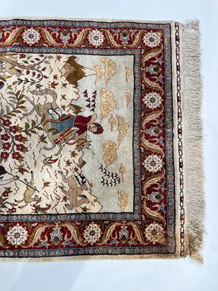 A MODERN SILK HUNTING RUG PROBABLY KAYSERI, CENTRAL ANATOLIA, C.1970 the ivory field depicting a - Image 3 of 6